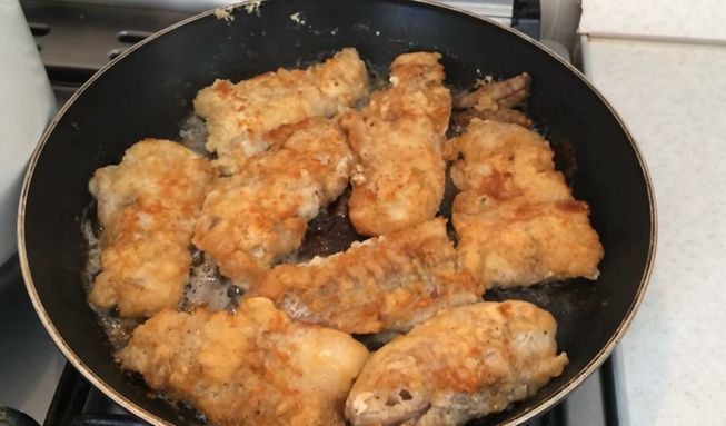 Рецепт приготовления жареной рыбы в кляре на сковороде по шагам